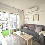 Lido Beachfront Apartment *