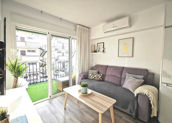 Lido Beachfront Apartment *