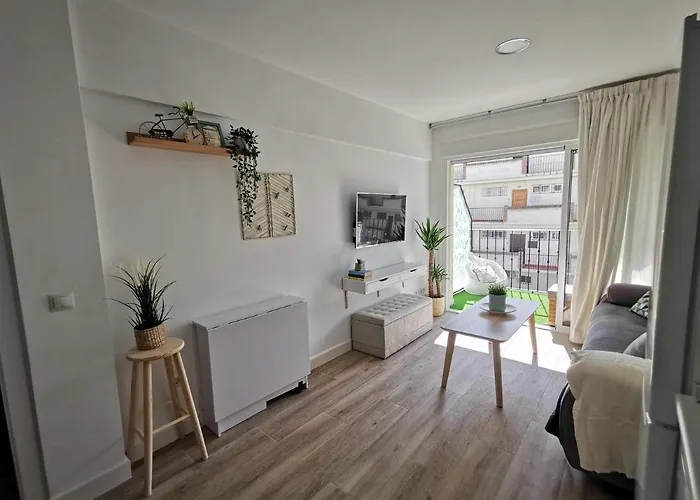 Lido Beachfront * Торремолинос