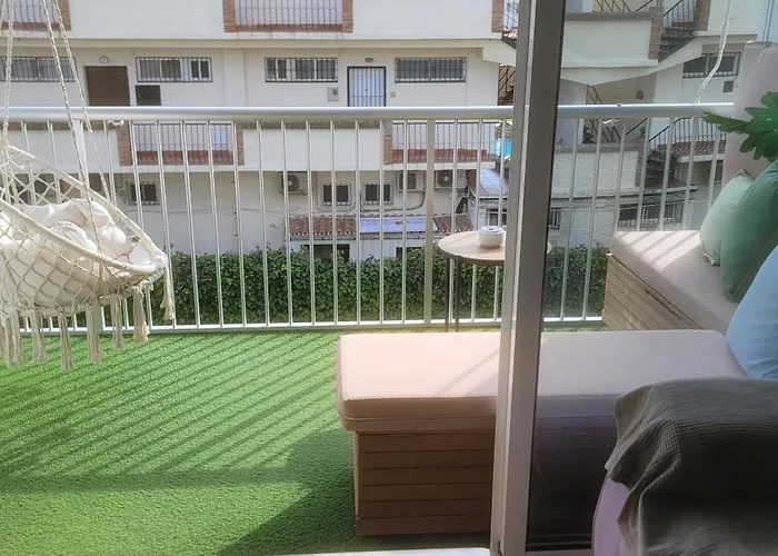 Lido Beachfront Торремолинос