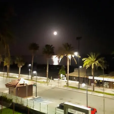 Lido Beachfront トレモリノス